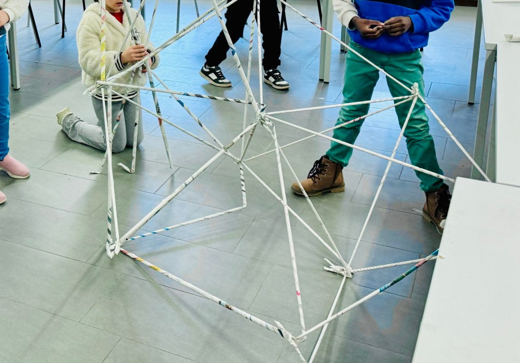 Sculpture Activities with&nbsp;Newspaper